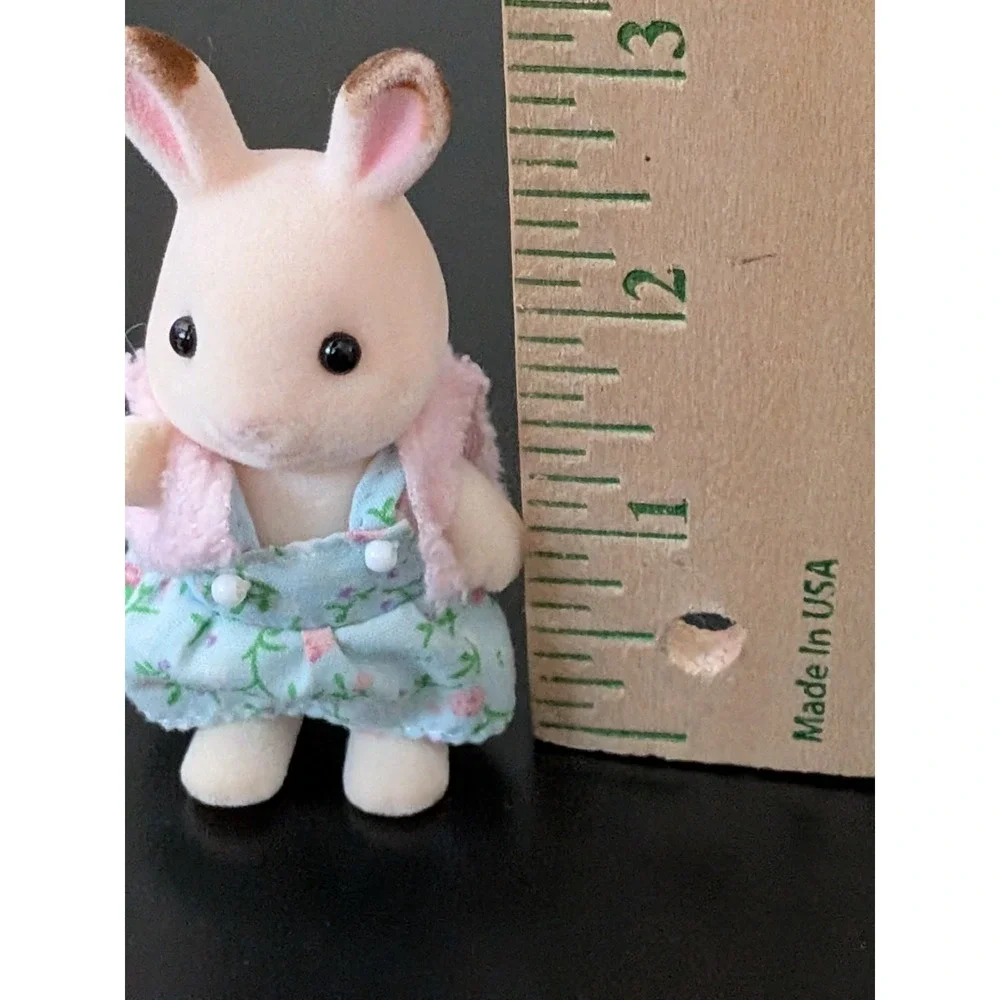 Sylvania Families Bunny‎ Figure 3